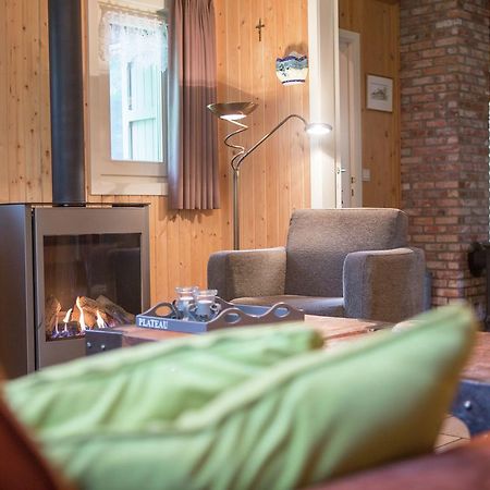 Luxurious Chalet In Oud Turnhout With Large Garden Βίλα Oud-Turnhout Εξωτερικό φωτογραφία