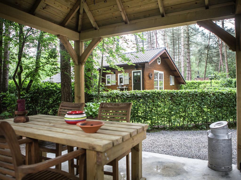 Luxurious Chalet In Oud Turnhout With Large Garden Βίλα Oud-Turnhout Εξωτερικό φωτογραφία