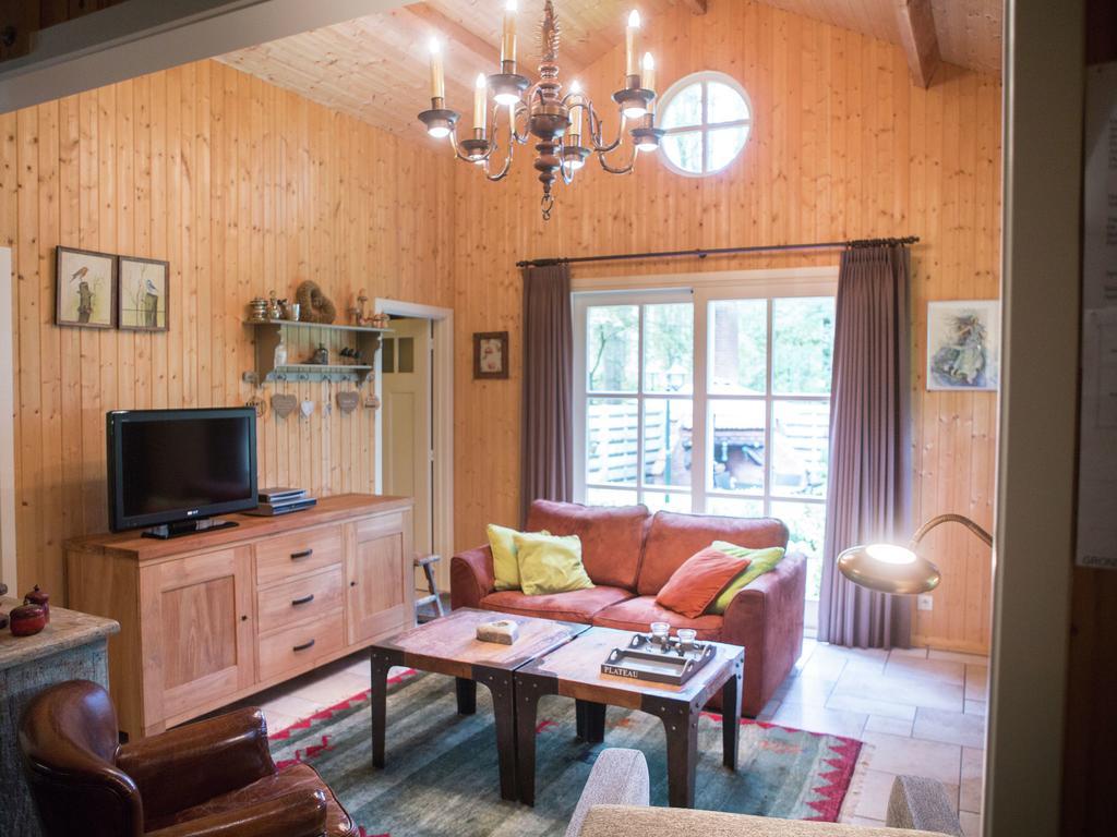 Luxurious Chalet In Oud Turnhout With Large Garden Βίλα Oud-Turnhout Εξωτερικό φωτογραφία